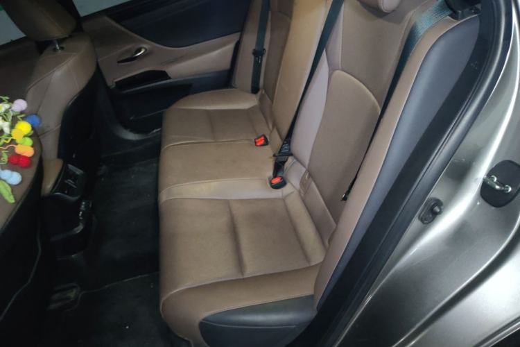 Used Lexus ES 2022 200 Excellence Edition Left Rear Seat