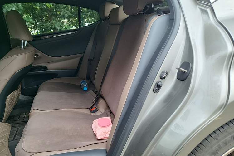 Used Lexus ES 2022 200 Excellence Edition Left Rear Seat