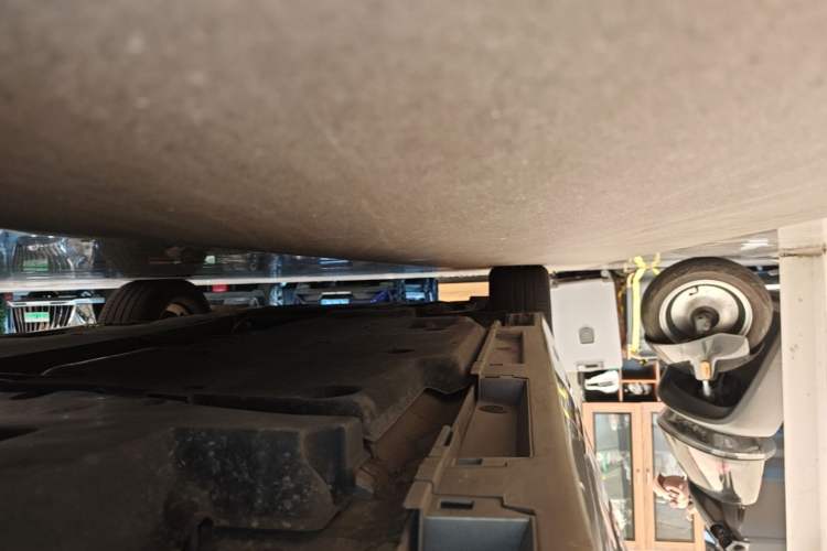 Used Lexus ES 2022 200 Excellence Edition Left Side Sill