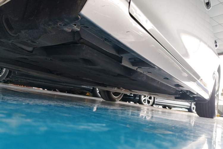Used Lexus ES 2022 200 Excellence Edition Left Side Sill