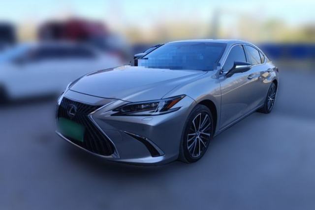 Used Lexus ES 2022 300h Deluxe Edition