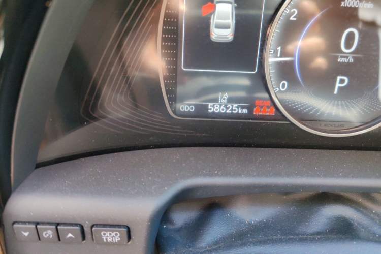 Used Lexus ES 2022 200 Excellence Edition Odometer Close Up