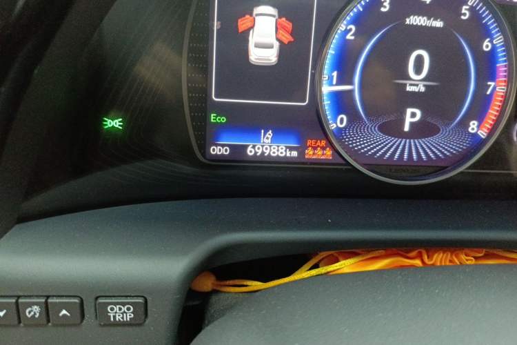 Used Lexus ES 2022 200 Excellence Edition Odometer Close Up