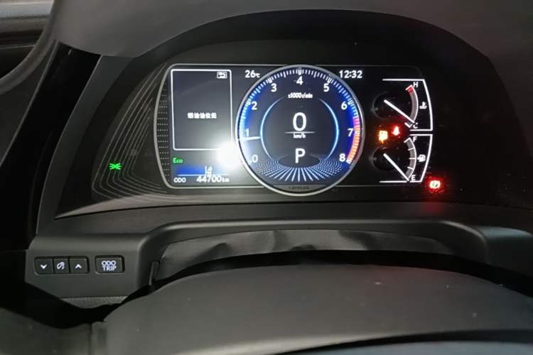 Used Lexus ES 2022 200 Excellence Edition Odometer Close Up