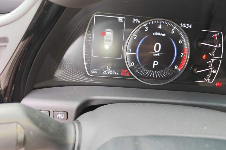 Used Lexus ES 2022 200 Excellence Edition Odometer Close Up