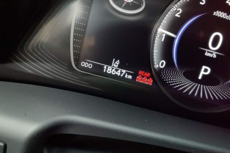 Used Lexus ES 2022 200 Excellence Edition Odometer Close Up