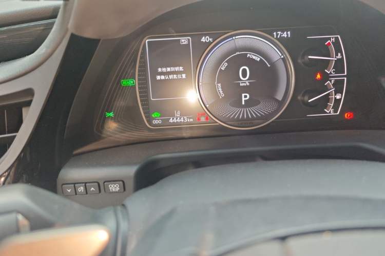 Used Lexus ES 2022 300h Excellence Edition Odometer Close Up