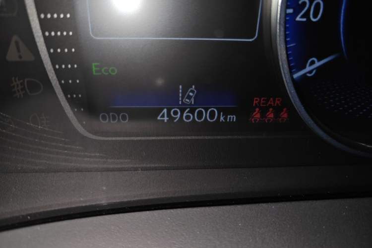 Used Lexus ES 2022 200 Excellence Edition Odometer Close Up