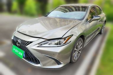 Used Lexus ES 2022 300h Excellence Edition