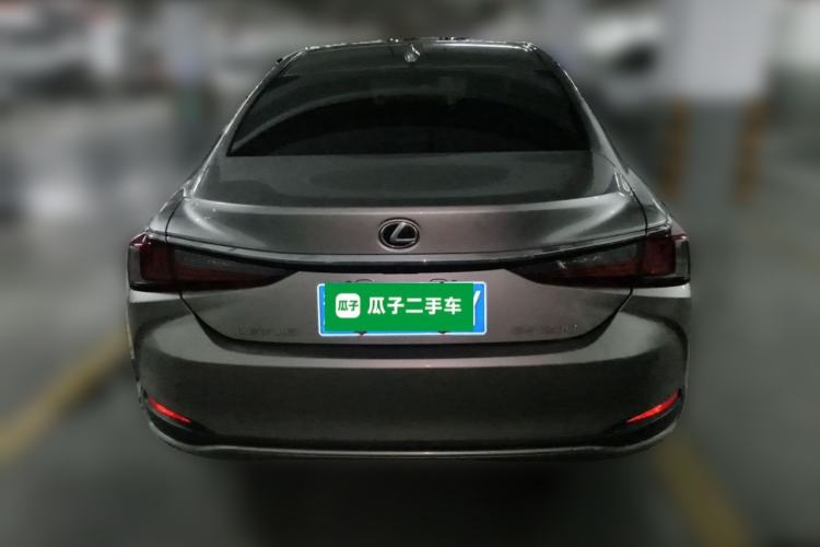 Used Lexus ES 2022 200 Luxury Edition Rear