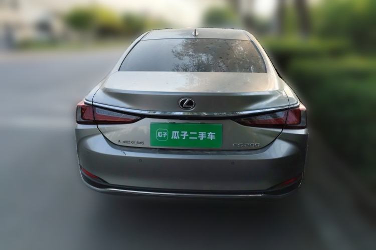 Used Lexus ES 2022 200 Excellence Edition Rear
