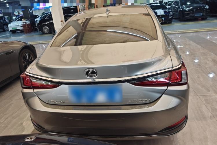 Used Lexus ES 2022 200 Excellence Edition Rear