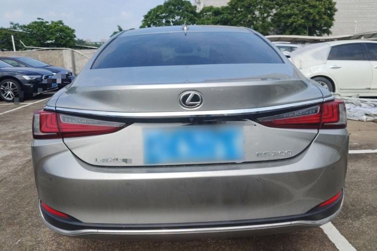 Used Lexus ES 2022 200 Excellence Edition Rear