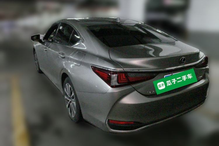 Used Lexus ES 2022 200 Luxury Edition Rear Left 45 Deg