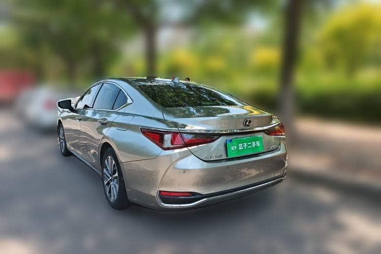 Used Lexus ES 2022 260 Excellence Edition Rear Left 45 Deg