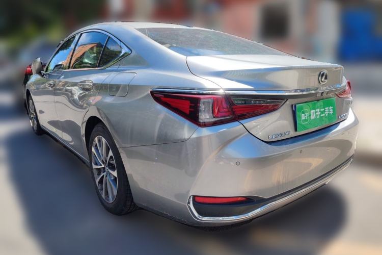 Used Lexus ES 2022 200 Excellence Edition Rear Left 45 Deg