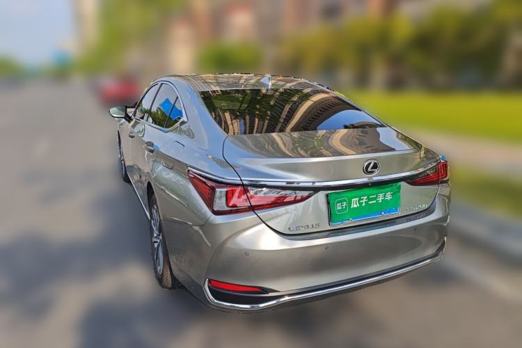 Used Lexus ES 2022 200 Excellence Edition Rear Left 45 Deg