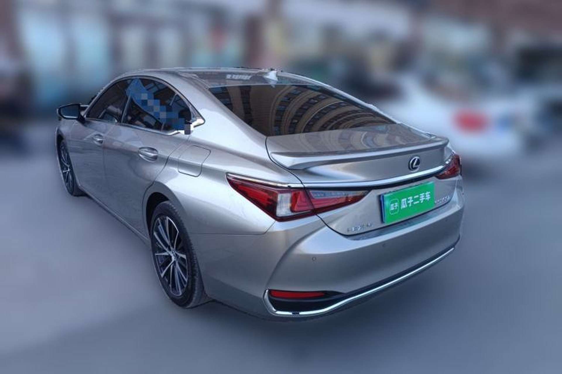 Used Lexus ES 2022 300h Deluxe Edition Rear Left 45 Deg