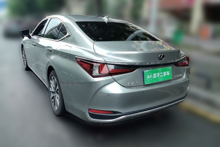 Used Lexus ES 2022 200 Excellence Edition Rear Left 45 Deg