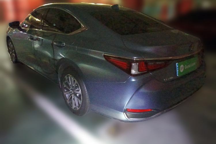 Used Lexus ES 2022 200 Excellence Edition Rear Left 45 Deg
