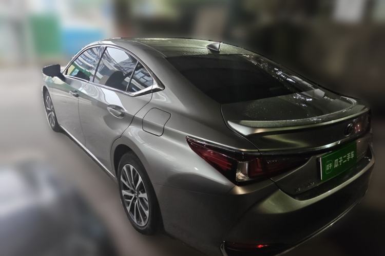 Used Lexus ES 2022 200 Excellence Edition Rear Left 45 Deg
