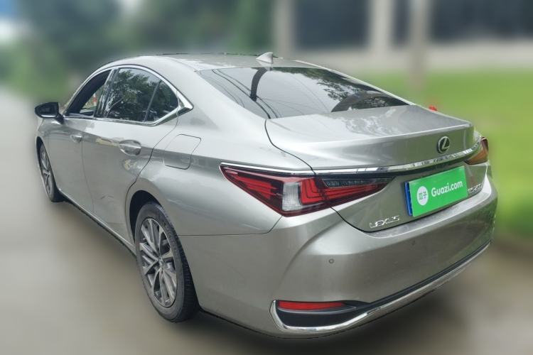 Used Lexus ES 2022 200 Excellence Edition Rear Left 45 Deg