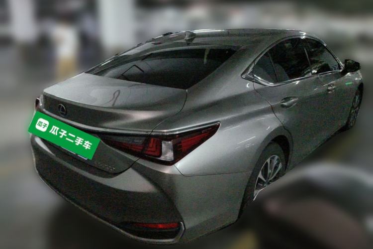 Used Lexus ES 2022 200 Luxury Edition Rear Right 45 Deg