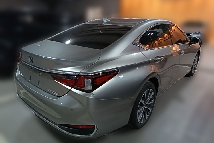 Used Lexus ES 2022 200 Excellence Edition Rear Right 45 Deg