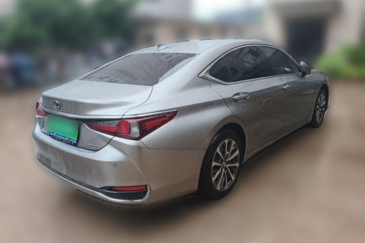 Used Lexus ES 2022 200 Excellence Edition Rear Right 45 Deg