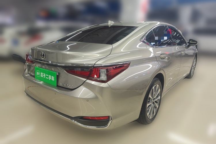 Used Lexus ES 2022 200 Excellence Edition Rear Right 45 Deg