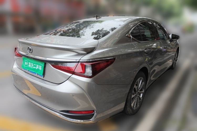 Used Lexus ES 2022 200 Excellence Edition Rear Right 45 Deg