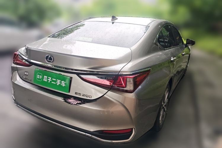 Used Lexus ES 2022 200 Excellence Edition Rear Right 45 Deg