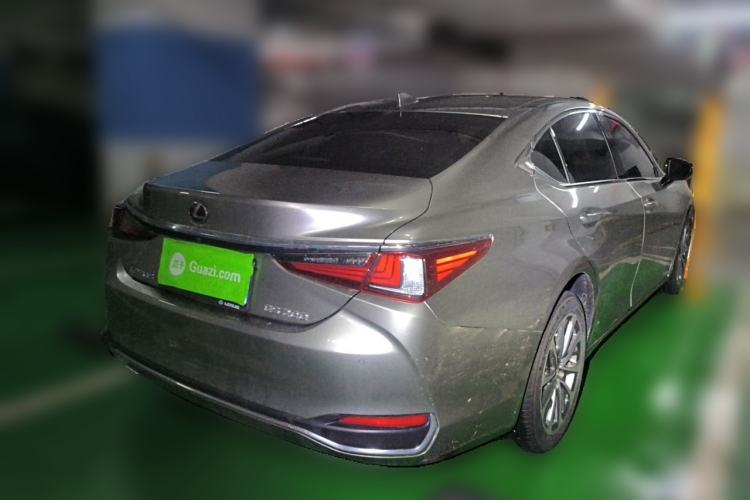 Used Lexus ES 2022 200 Excellence Edition Rear Right 45 Deg