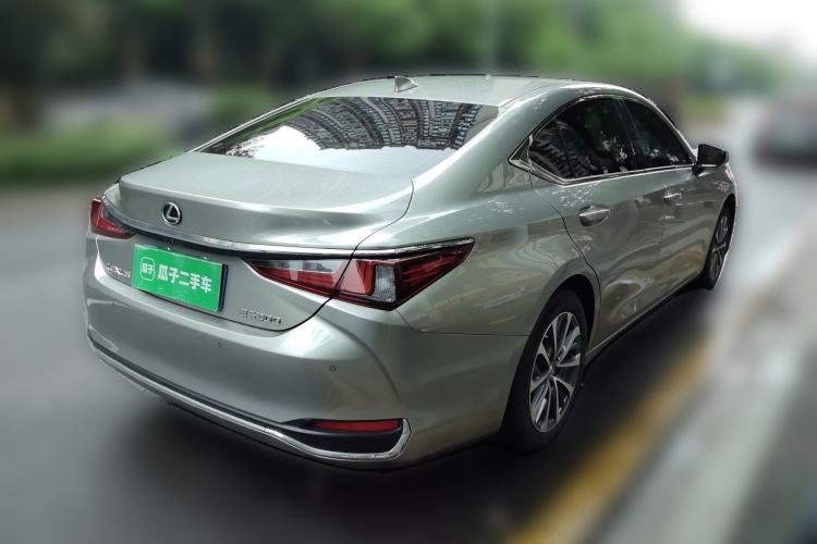 Used Lexus ES 2022 200 Excellence Edition Rear Right 45 Deg