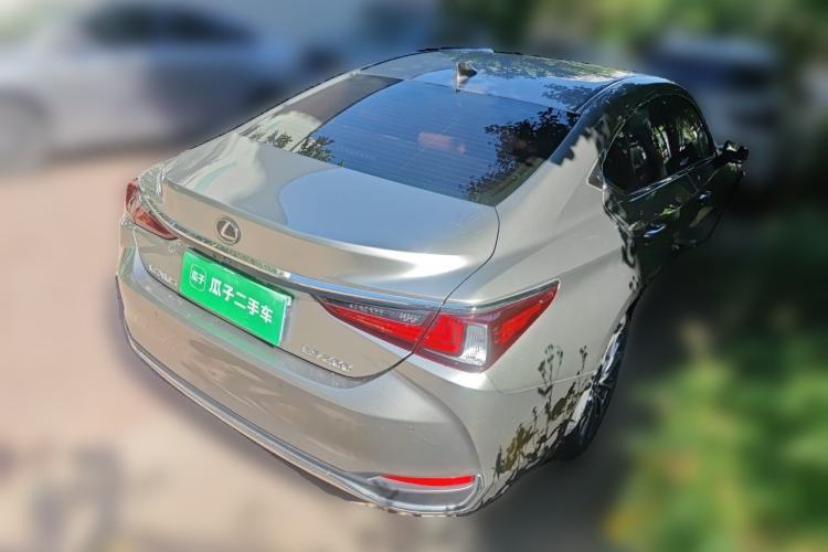 Used Lexus ES 2022 200 Excellence Edition Rear Right 45 Deg