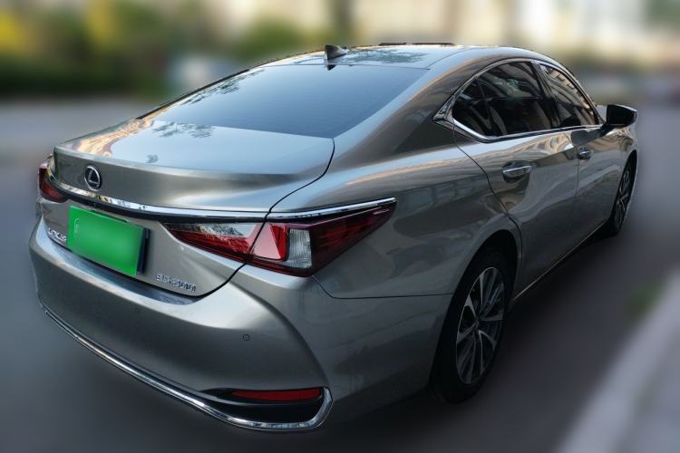 Used Lexus ES 2022 200 Excellence Edition Rear Right 45 Deg