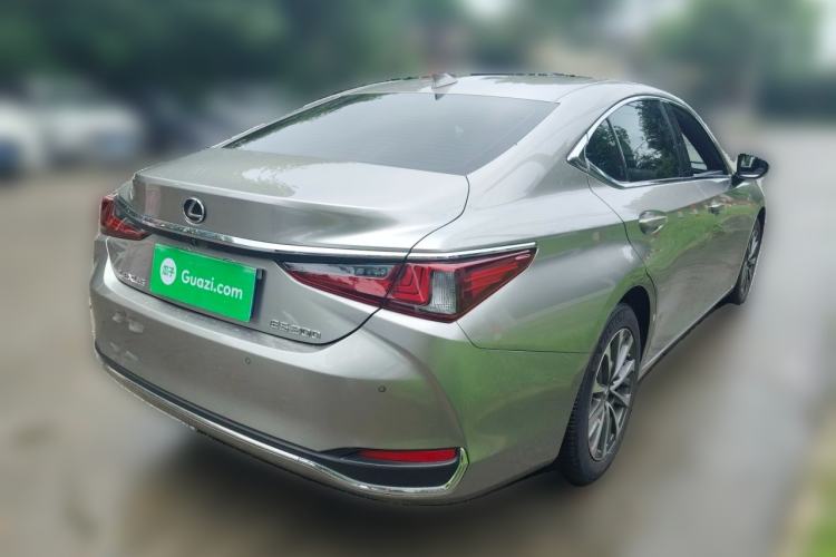 Used Lexus ES 2022 200 Excellence Edition Rear Right 45 Deg