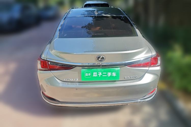 Used Lexus ES 2022 200 Excellence Edition Rear