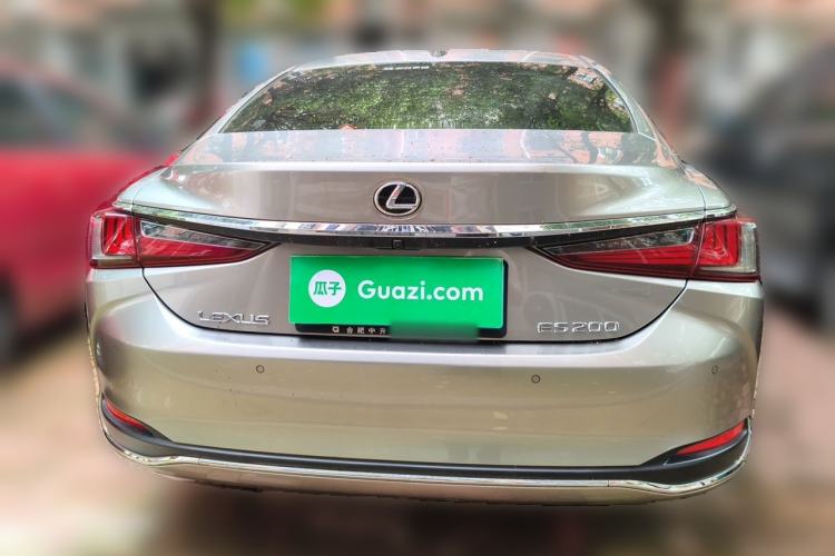 Used Lexus ES 2022 200 Excellence Edition Rear