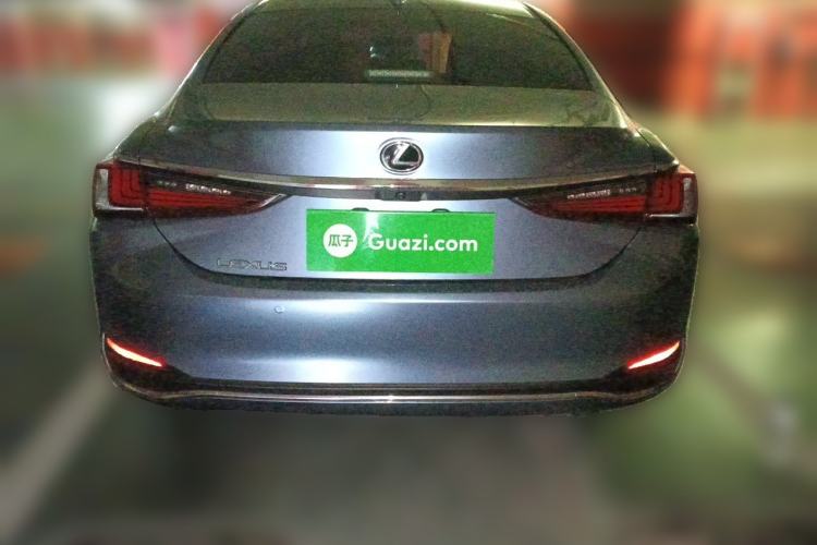 Used Lexus ES 2022 200 Excellence Edition Rear