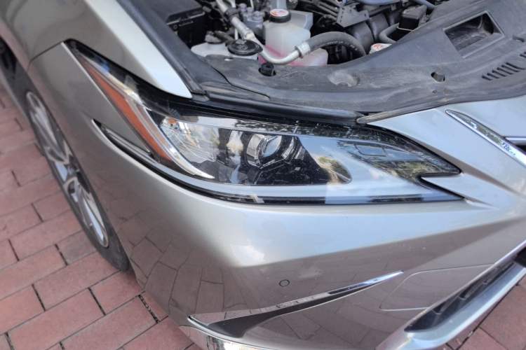 Used Lexus ES 2022 300h Excellence Edition Right Front Headlight