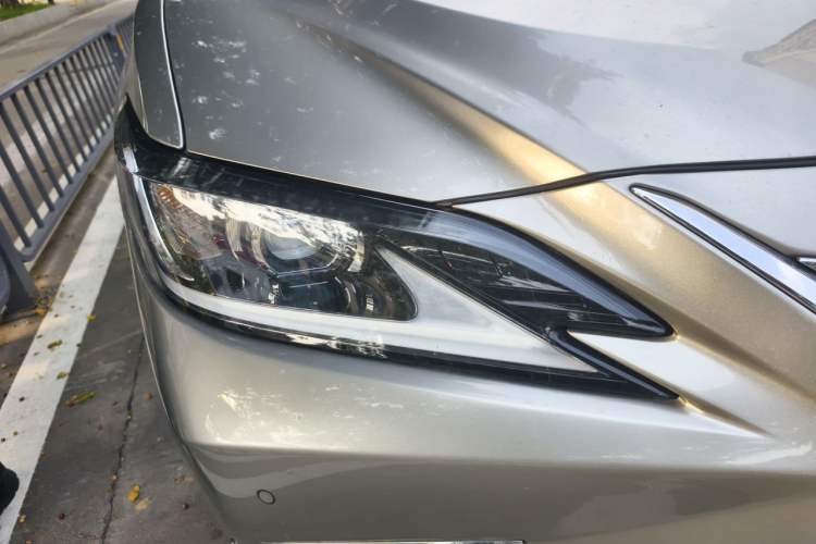 Used Lexus ES 2022 200 Excellence Edition Right Front Headlight