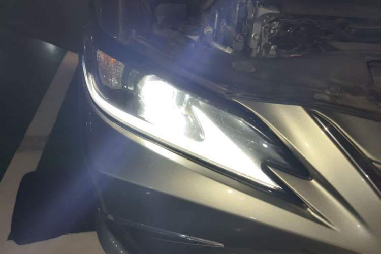 Used Lexus ES 2022 200 Excellence Edition Right Front Headlight