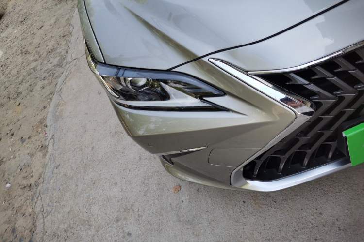 Used Lexus ES 2022 200 Excellence Edition Right Front Headlight