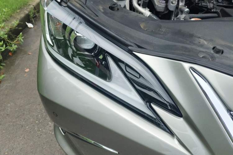 Used Lexus ES 2022 200 Excellence Edition Right Front Headlight