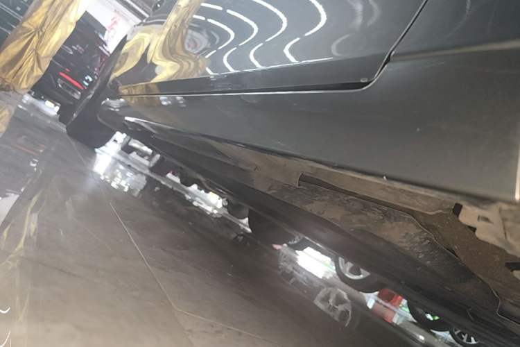 Used Lexus ES 2022 200 Excellence Edition Right Side Sill