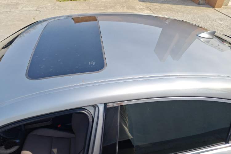 Used Lexus ES 2022 300h Excellence Edition Roof