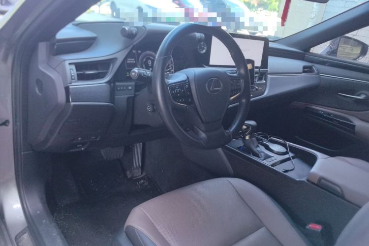 Used Lexus ES 2022 300h Excellence Edition Steering Wheel