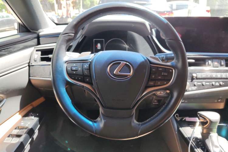 Used Lexus ES 2022 200 Excellence Edition Steering Wheel