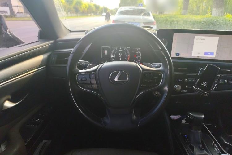 Used Lexus ES 2022 200 Excellence Edition Steering Wheel